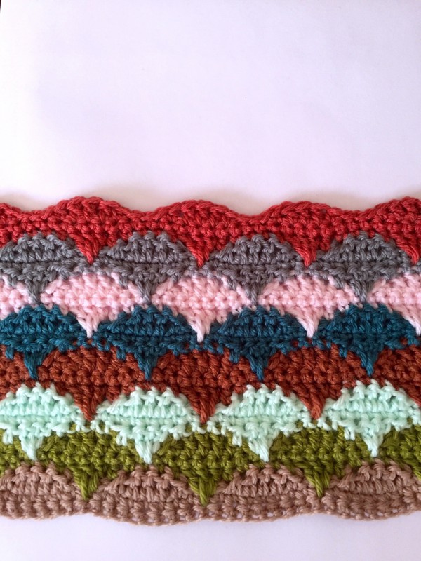 crochet clamshell blanket colors
