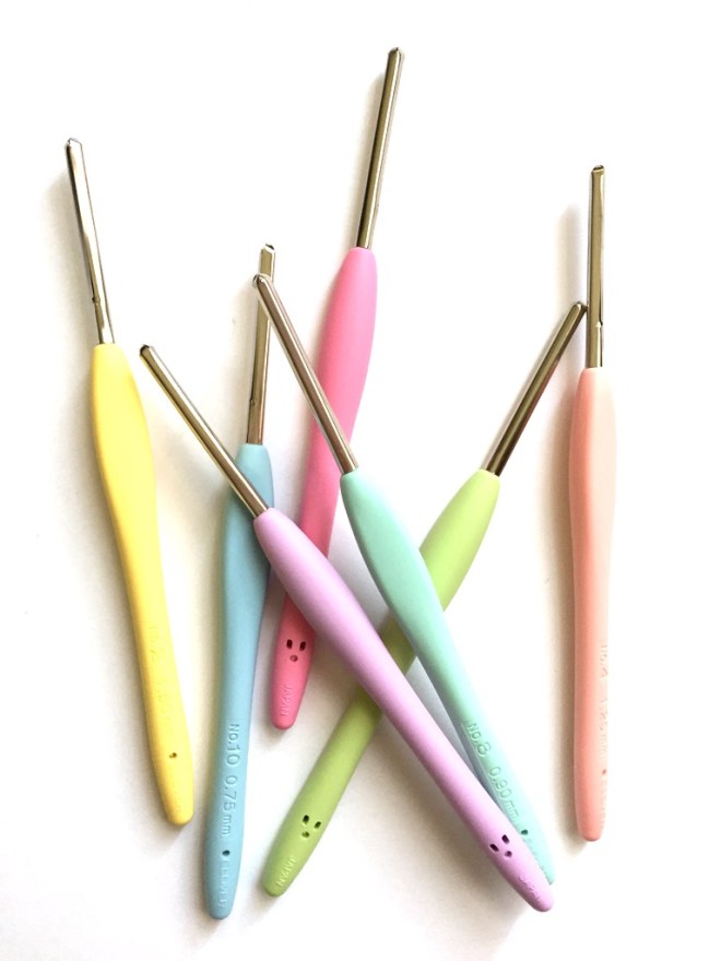 Clover Amour crochet hook set